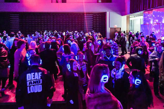 Deaf and Loud Experience. A silent Disco for the deaf